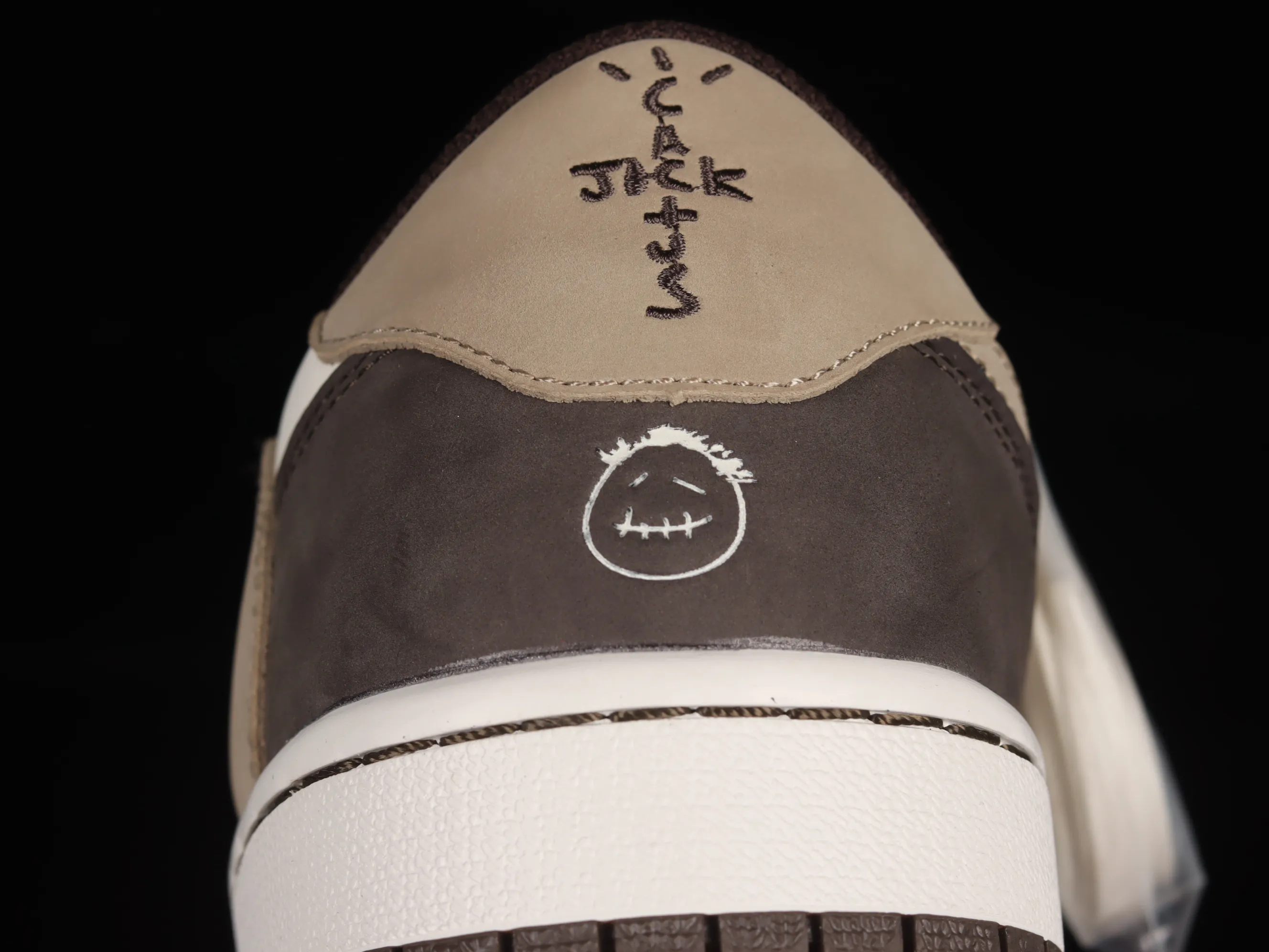 All Categories Air Jordan Jordan Series Basketball Shoes Air Jordan 1 Low Travis Scott x Air Jordan 1 Low OG AJ1 Joe 1 Reversed Overhook Joint Style Casual Sports Basketball Shoes DM7866-666
